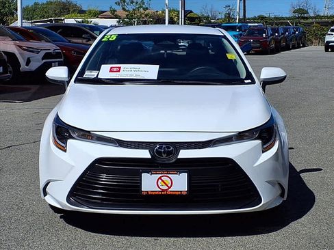 Certified 2025 Toyota Corolla LE image 2