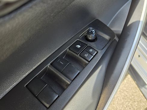 Used 2023 Toyota Corolla SE w/ SE Premium Package FWD image 18