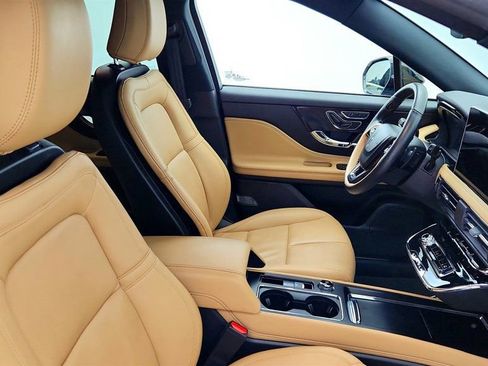 Used 2023 Lincoln Corsair Reserve w/ Equipment Group 201A image 23