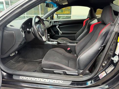 Used 2016 Scion FR-S RWD image 30
