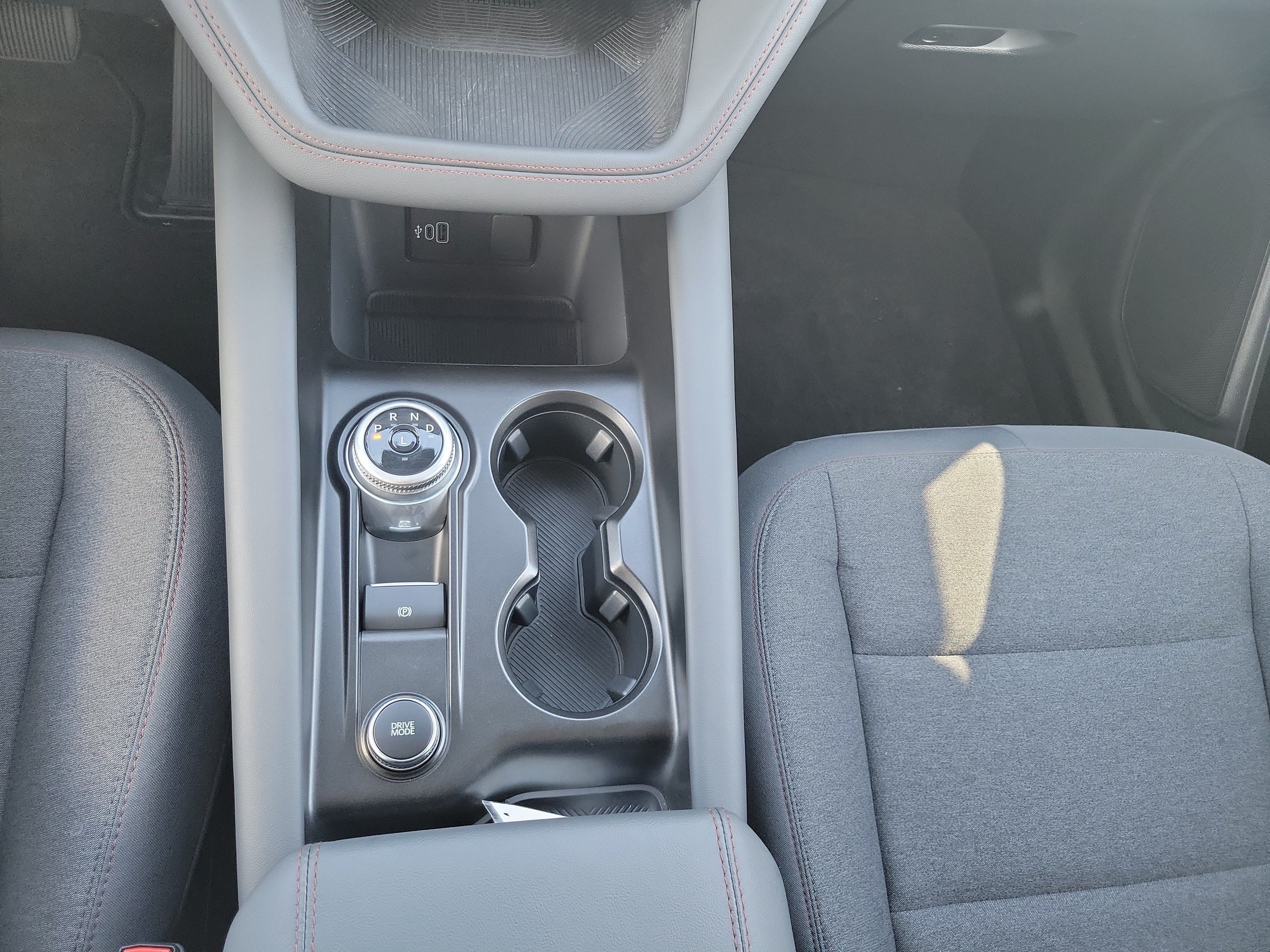 Used 2026 Ford Explorer Active RWD image 25