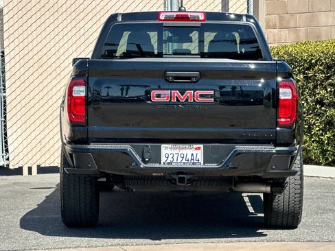 Certified 2024 GMC Canyon Denali w/ LPO, Denali Black Edition AWD/4WD image 5