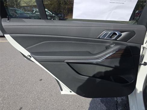 New 2026 BMW X7 xDrive40i image 15
