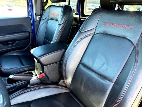 Used 2018 Jeep Wrangler Unlimited Rubicon w/ Dual Top Group image 10