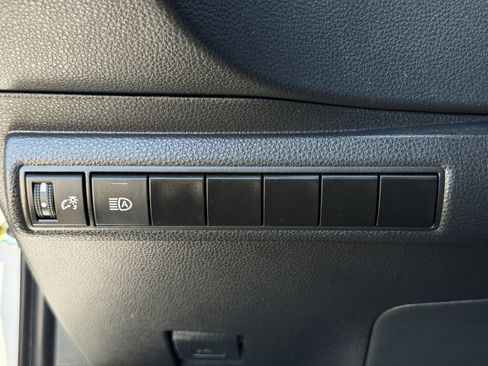 Used 2023 Toyota Corolla LE FWD image 23