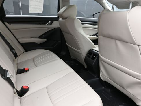 Used 2018 Honda Accord EX-L image 24