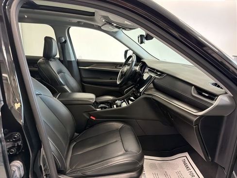 Used 2021 Jeep Grand Cherokee L Limited image 41