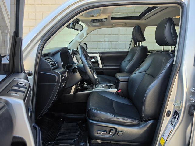 Used 2022 Toyota 4Runner Limited AWD/4WD image 26