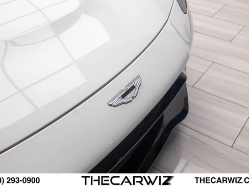 Used 2019 Aston Martin V8 Vantage Coupe RWD image 7