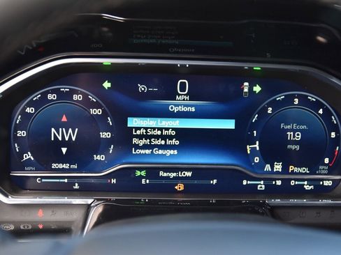 Used 2025 Chevrolet Silverado 2500 LT w/ Safety Package image 25