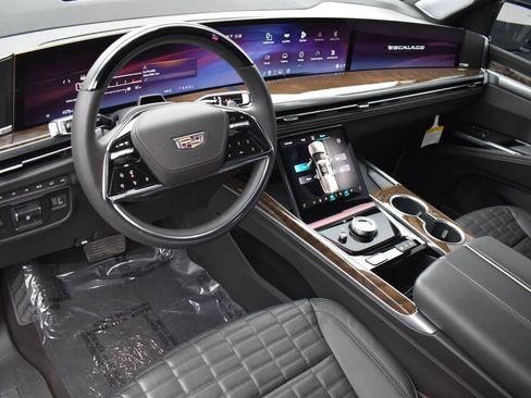 Certified 2026 Cadillac Escalade Platinum Sport image 12