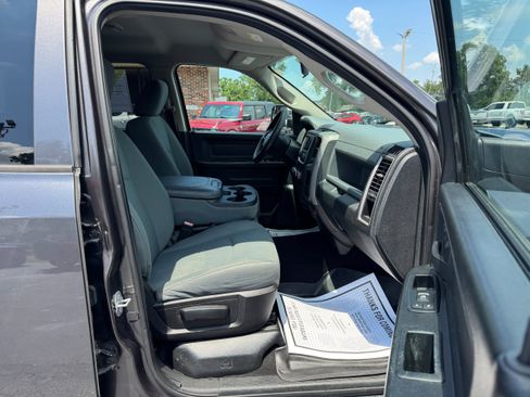 Used 2015 RAM 1500 Express AWD/4WD image 16