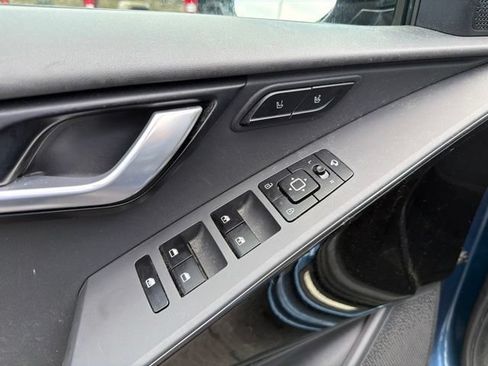 Used 2023 Kia Niro Wave w/ Wave Preserve Package FWD image 13