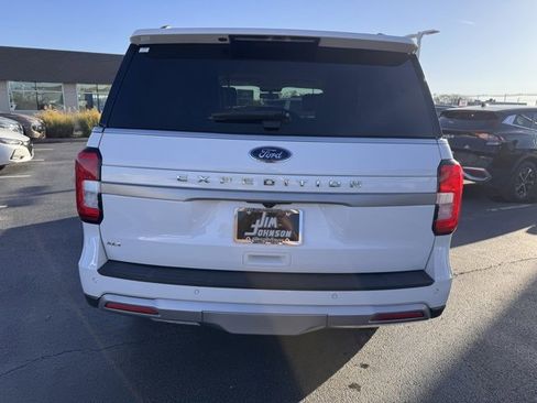 Used 2024 Ford Expedition XLT image 4