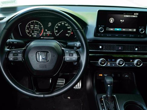 Used 2025 Honda Civic Sport image 19