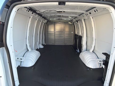 New 2025 Chevrolet Express 2500 w/ Driver Convenience Package image 9