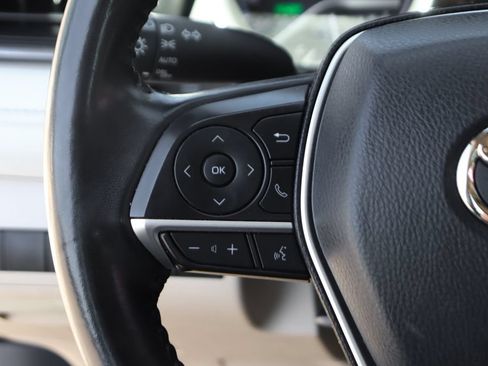 Used 2023 Toyota Camry XLE FWD image 22