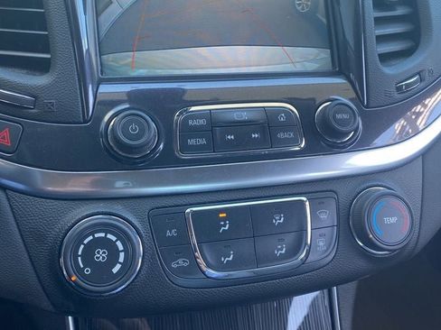 Used 2018 Chevrolet Impala LS FWD image 3