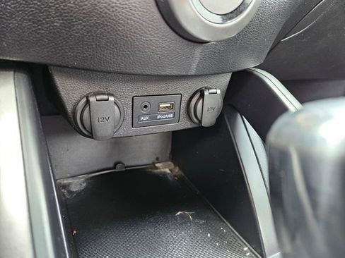 Used 2015 Hyundai Veloster image 21