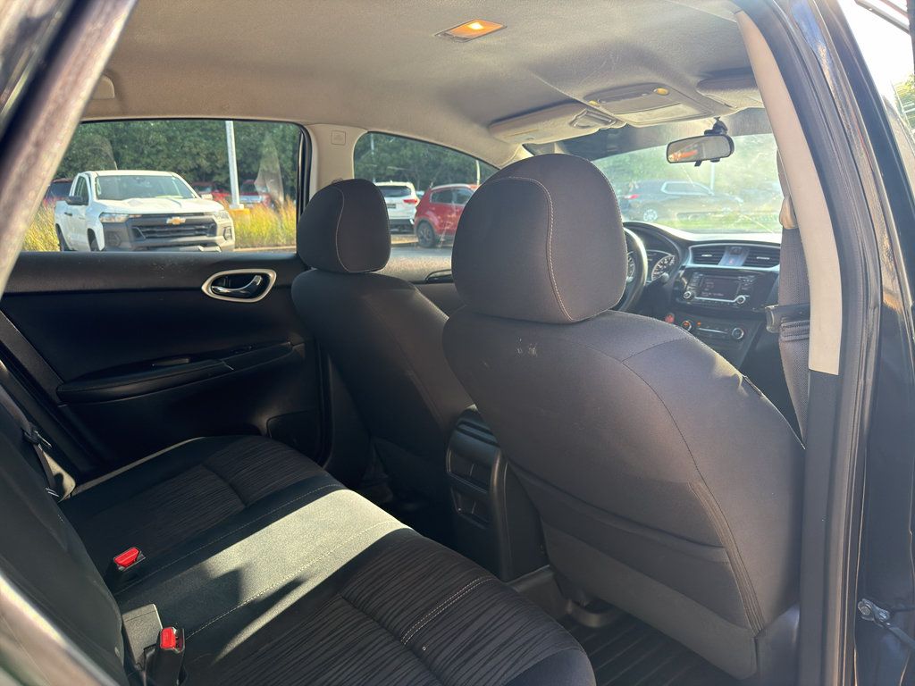 Used 2016 Nissan Sentra SV FWD image 19
