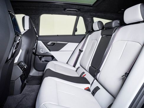 Used 2025 BMW M5 Touring w/ M Driver's Package image 20