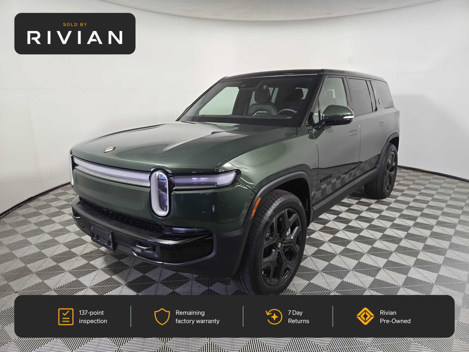 Used 2025 Rivian R1S Adventure Dual AWD/4WD image 1
