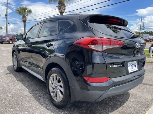 Used 2018 Hyundai Tucson SEL Plus FWD image 4