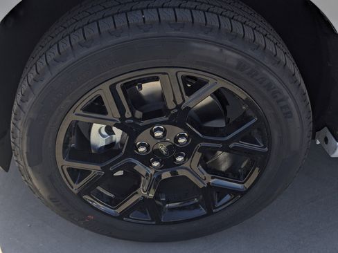 New 2026 Ford Maverick Lobo image 7