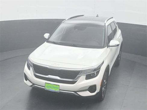 Used 2023 Kia Seltos S w/ Navigation Package image 21