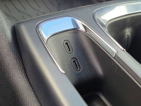 New 2026 Chevrolet Equinox EV LT image 10