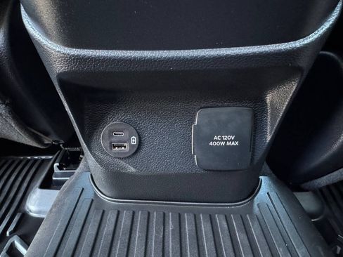 Used 2024 Ford Ranger Lariat w/ FX4 Off-Road Package AWD/4WD image 30