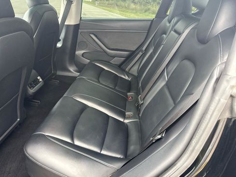 Used 2022 Tesla Model 3 Long Range AWD/4WD image 18