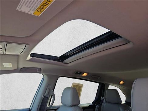 Used 2024 Honda Odyssey EX-L image 15