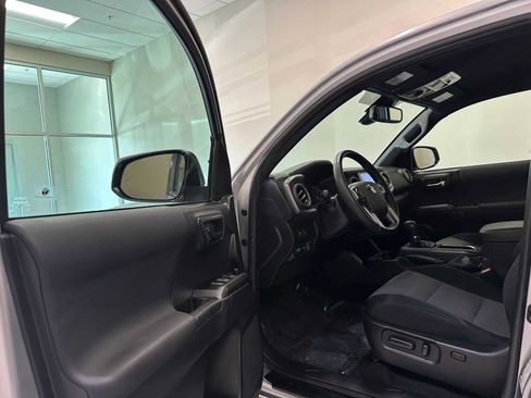 Certified 2023 Toyota Tacoma TRD Off-Road w/ Advanced Technology Package image 21