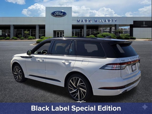 New 2027 Lincoln Aviator Black Label w/ Black Label Special Edition AWD/4WD image 3