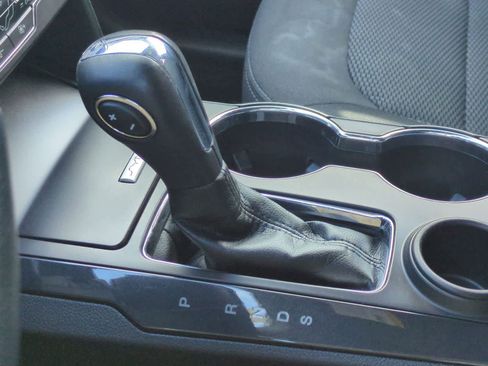 Used 2019 Ford Explorer XLT w/ Equipment Group 201A image 31