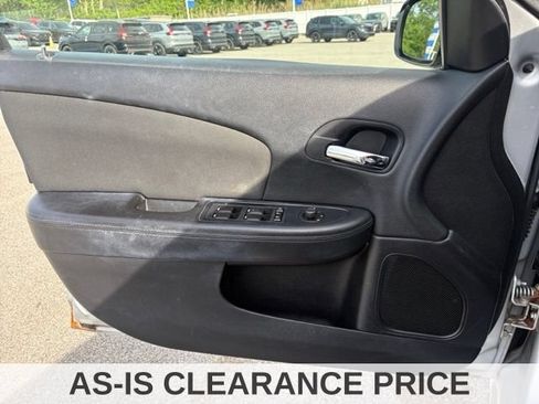 Used 2012 Chrysler 200 LX FWD image 17