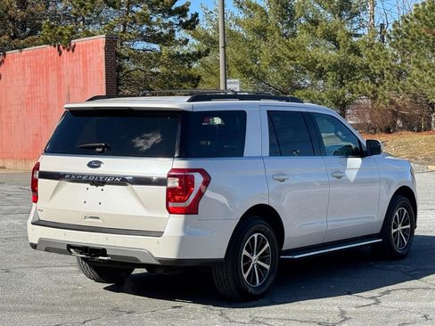 Used 2019 Ford Expedition XLT w/ Equipment Group 202A image 6