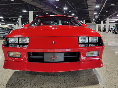 Used 1991 Chevrolet Camaro Z28 RWD image 4
