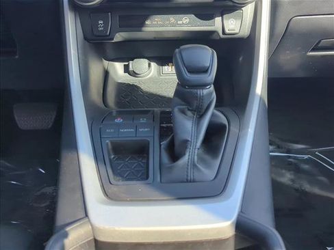 Used 2024 Toyota RAV4 XLE image 12