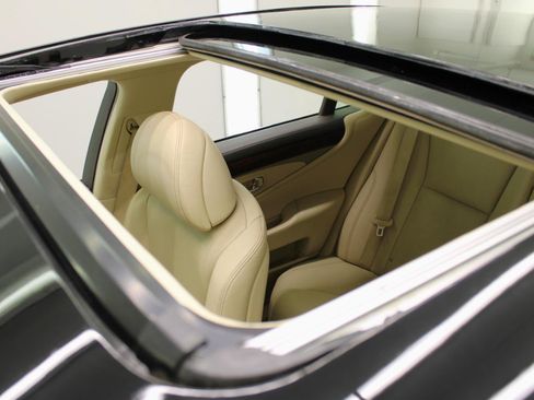 Used 2017 Lexus LS 460 w/ Comfort Package RWD image 26