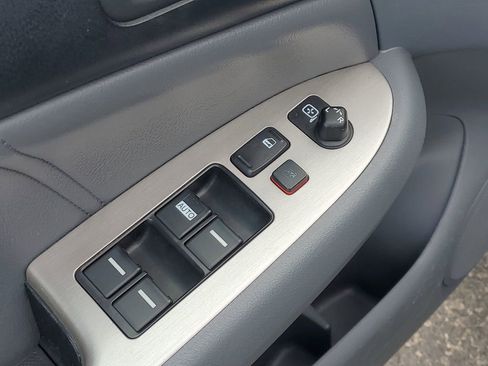 Used 2005 Honda Accord EX-L image 19