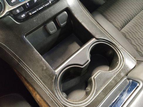 Used 2019 Chevrolet Tahoe LS image 26