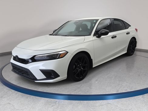 Used 2024 Honda Civic Sport image 1