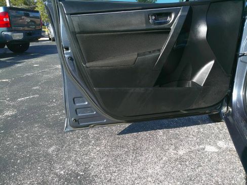 Used 2019 Toyota Corolla LE image 22