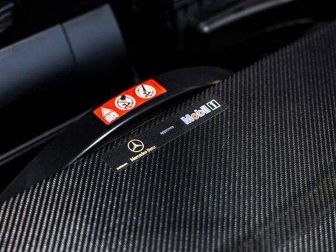 Used 2011 Mercedes-Benz SLS AMG Coupe image 32
