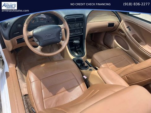 Used 1998 Ford Mustang Convertible RWD image 12