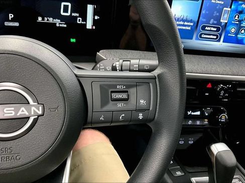 New 2026 Nissan Kicks SV w/ SV Premium Package FWD image 24
