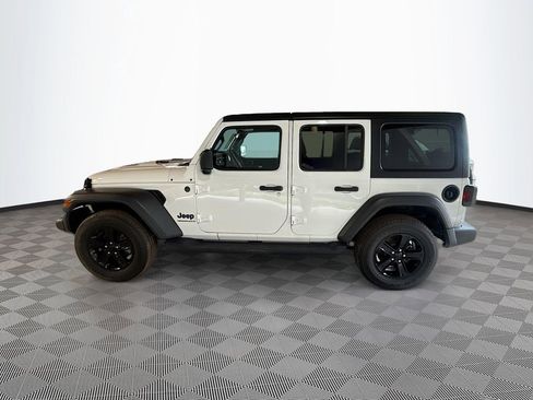 Used 2023 Jeep Wrangler Unlimited Sport AWD/4WD image 9