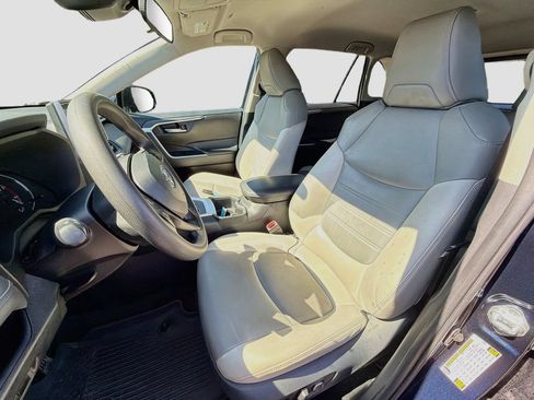 Used 2024 Toyota RAV4 XLE AWD/4WD image 22